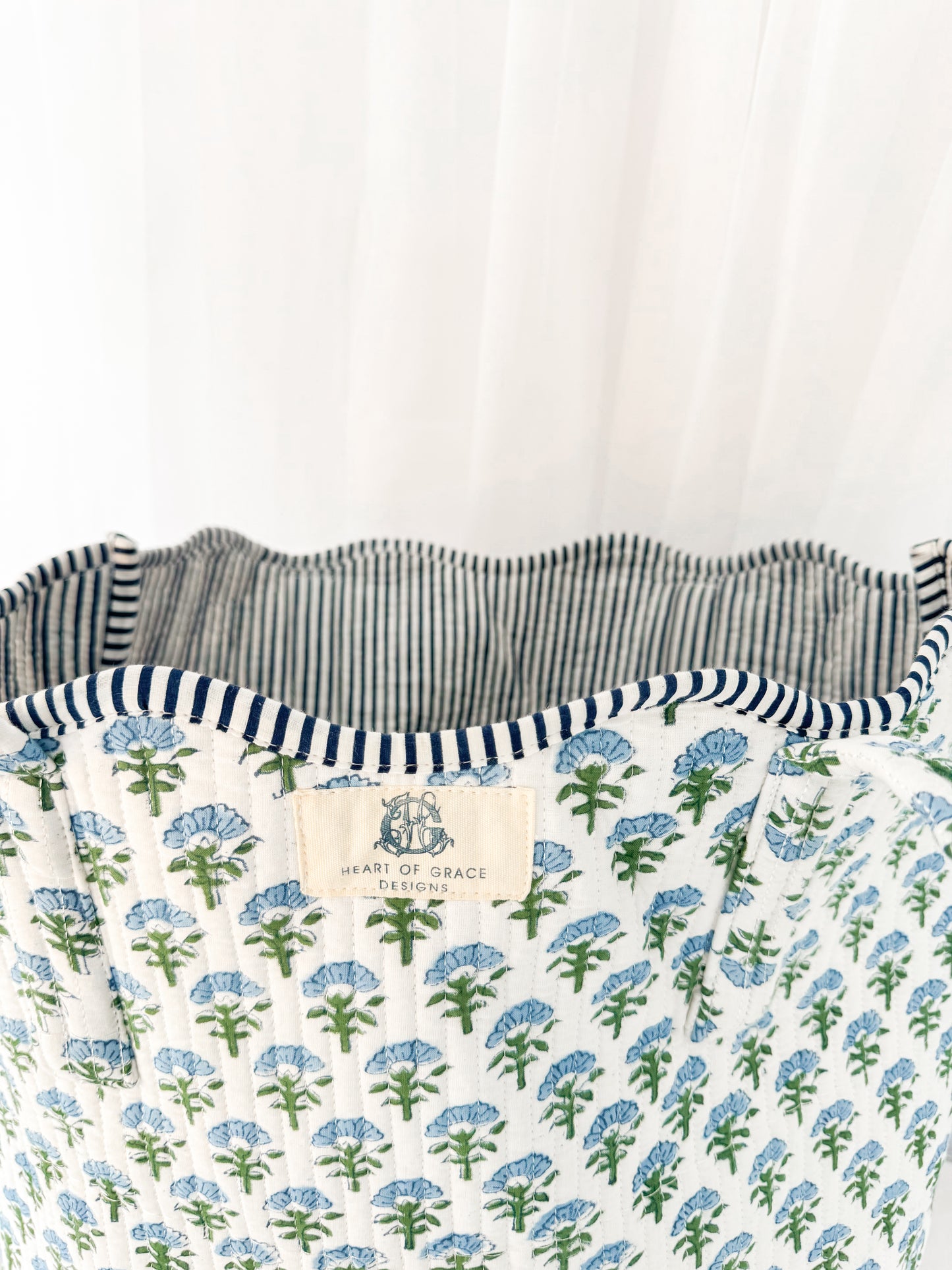 Carolina | Scalloped Bucket Tote