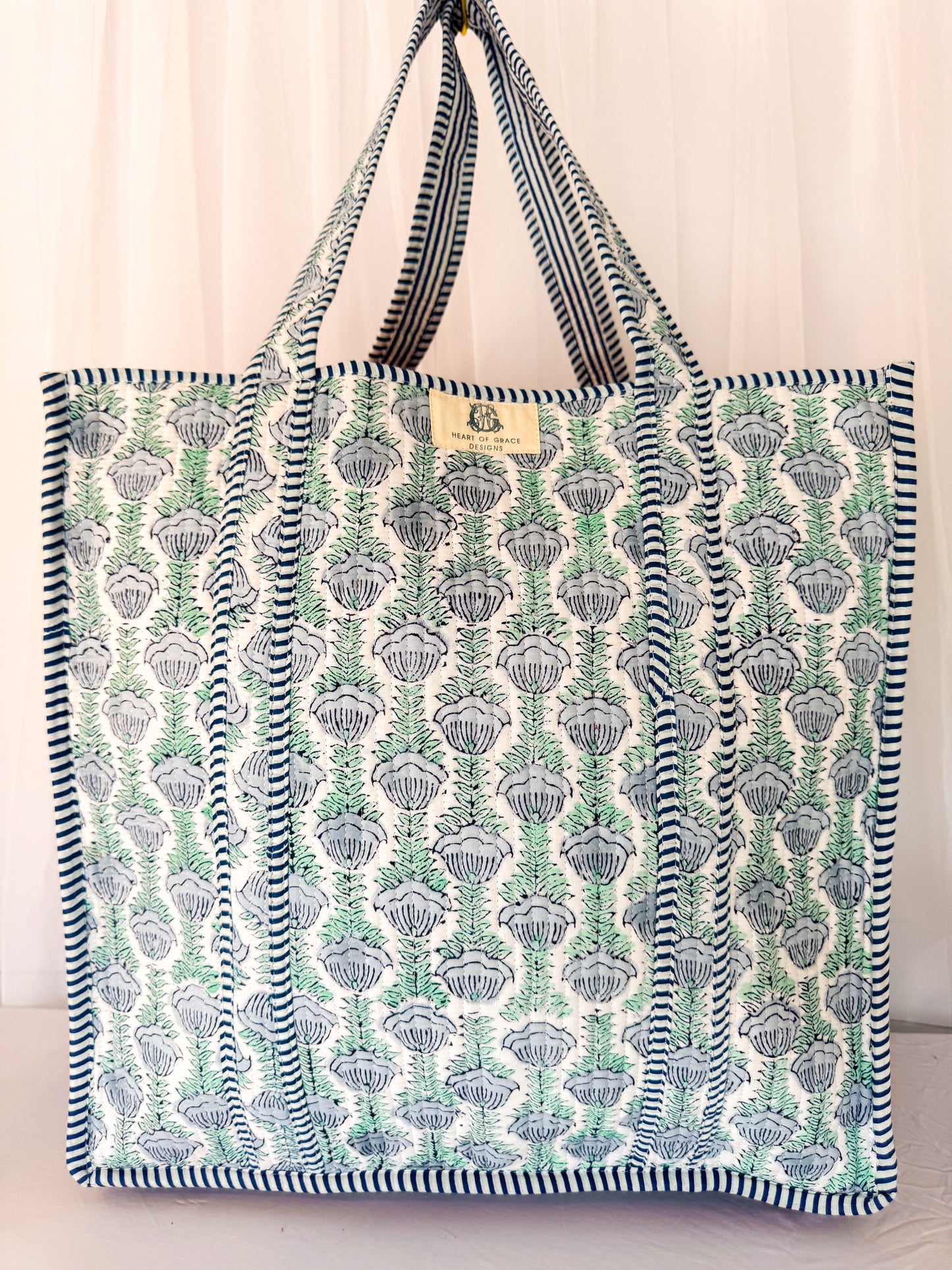Ocean Blooms | Regular Quilted Tote Bags